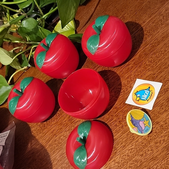 Bobbing for Apple plastic Red Apples 🍎  24 ct Party Fun Toy - Picture 4 of 8